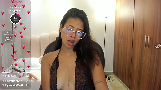 raven stonee online show from September 28, 2025, 7:52 pm