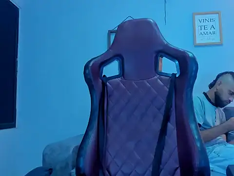 adri sexboy229 online show from September 20, 2025, 2:01 am