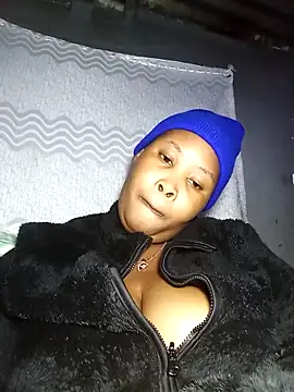 OCEANSQUITERXXX online show from October 27, 2025, 10:52 am