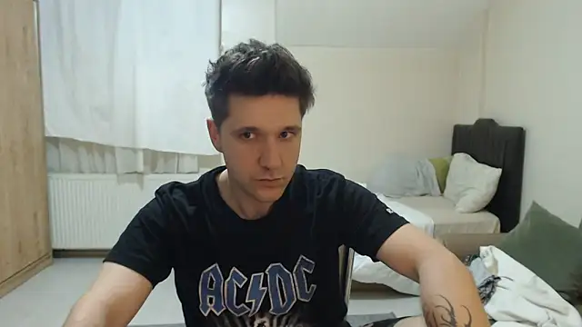 Snapshot of 2handsomemann chatting on May 30, 2026, 9:56 pm 2handsomemann online show from May 30, 2026, 9:56 pm