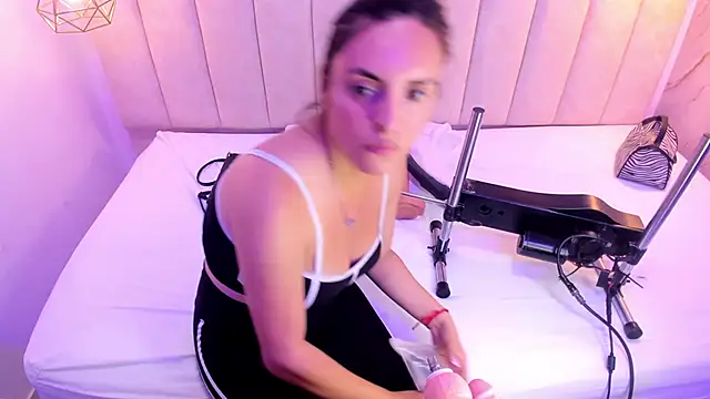 Snapshot of KathiHill chatting on October 6, 2025, 8:06 pm KathiHill online show from October 6, 2025, 8:06 pm