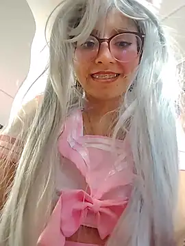 VioletxBloom online show from November 30, 2025, 7:34 am