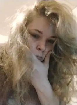 LacyLaurent online show from September 22, 2025, 2:02 am