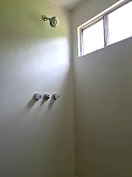 LacyLaurent online show from April 20, 2026, 5:48 pm