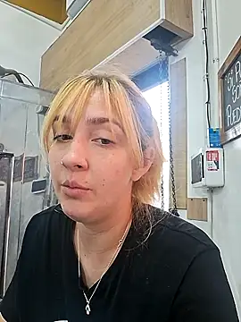 ayebran online show from September 19, 2025, 4:07 pm