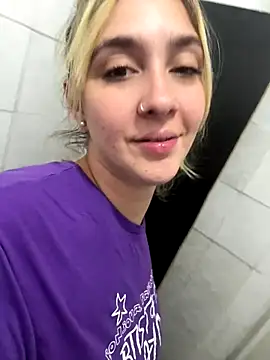 ayebran online show from December 17, 2025, 4:46 pm