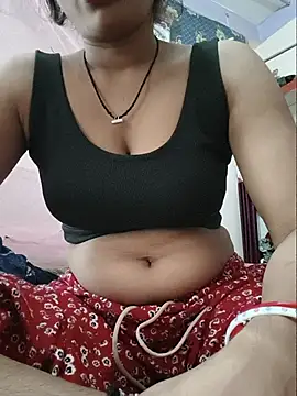 Snapshot of Miss_Sija chatting on July 8, 2026, 9:36 am Miss Sija online show from July 8, 2026, 9:36 am