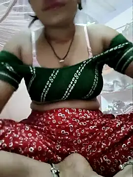 Snapshot of Miss_Sija chatting on July 20, 2026, 1:13 pm Miss Sija online show from July 20, 2026, 1:13 pm