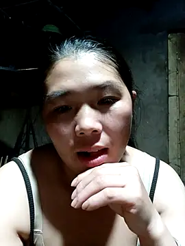 quynhkoolbae online show from October 17, 2025, 1:03 pm