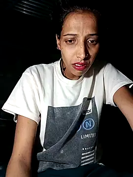 Snapshot of Pinki_thakur_1 chatting on May 15, 2026, 6:26 pm Pinki thakur 1 online show from May 15, 2026, 6:26 pm