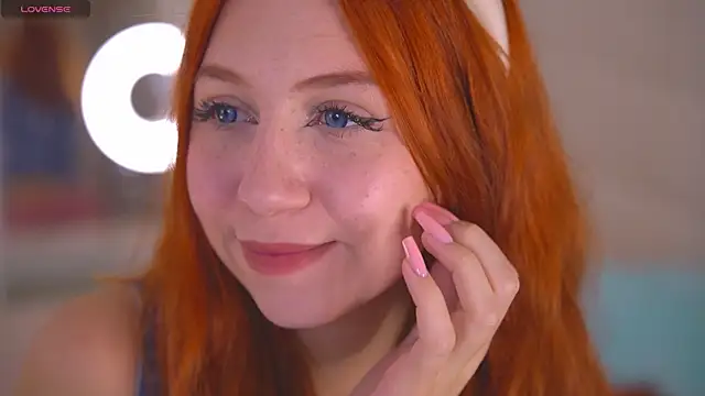 Venelopa online show from October 14, 2025, 3:02 pm