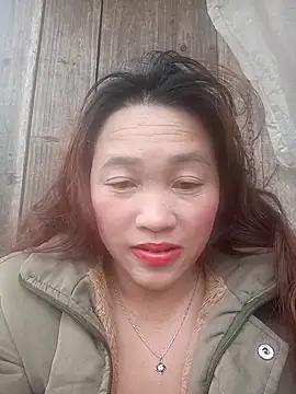 miumiu 00 online show from December 14, 2025, 7:58 am