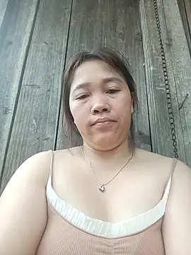 miumiu 00 online show from April 17, 2026, 11:19 pm