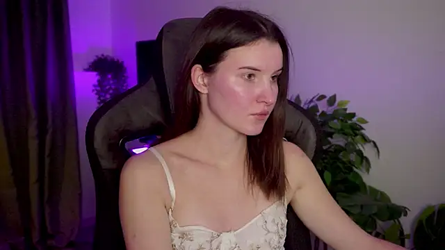 AgataWillis online show from October 3, 2025, 11:29 am