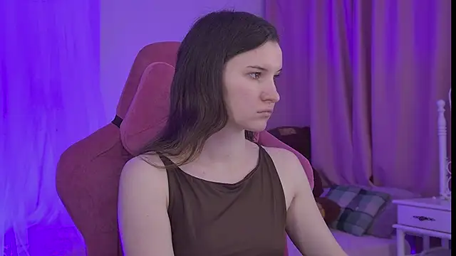 AgataWillis online show from April 1, 2026, 3:51 am