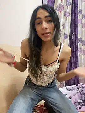 kaylee demm online show from February 3, 2026, 7:52 pm