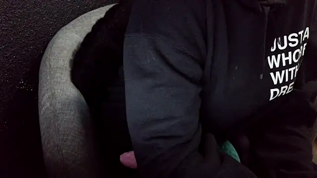 fetishslut4u online show from September 21, 2025, 2:51 pm