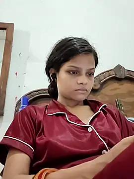 Komal0099 online show from September 25, 2025, 2:43 pm