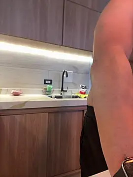 Snapshot of Tomas_Olivia chatting on March 4, 2026, 10:38 pm Tomas Olivia online show from March 4, 2026, 10:38 pm