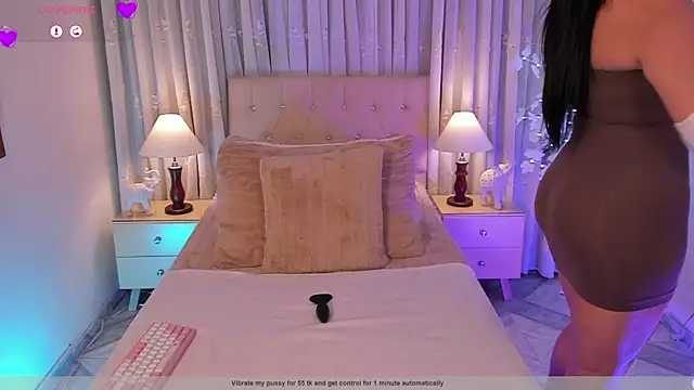 Snapshot of Salmavalentino chatting on May 21, 2026, 1:12 am Salmavalentino online show from May 21, 2026, 1:12 am
