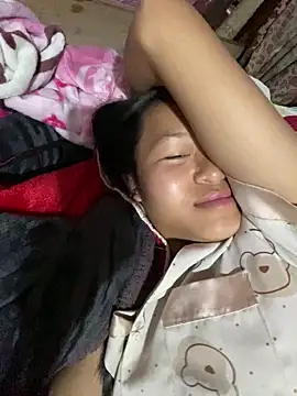 milo bae online show from December 19, 2025, 3:24 am