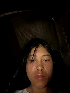 EmLy02 online show from September 19, 2025, 1:23 pm