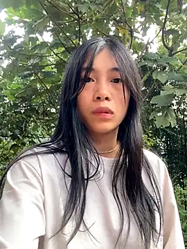 EmLy02 online show from November 15, 2025, 12:08 am