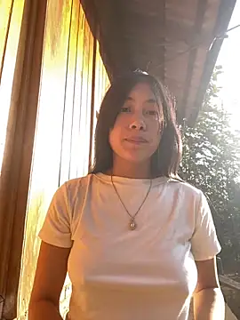 EmLy02 online show from November 25, 2025, 12:43 am