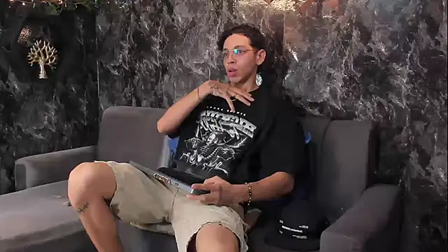 nicolai drake online show from November 12, 2025, 11:03 pm