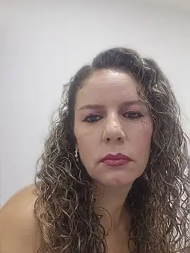 Nina vallon online show from March 12, 2026, 12:44 pm