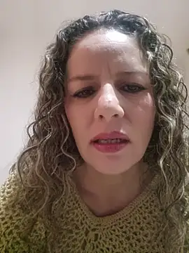 Snapshot of Nina_vallon chatting on May 18, 2026, 10:32 am Nina vallon online show from May 18, 2026, 10:32 am