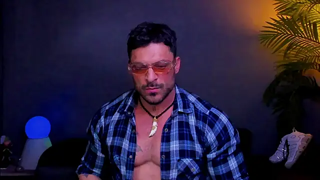 dennis cox1 online show from November 18, 2025, 4:39 am