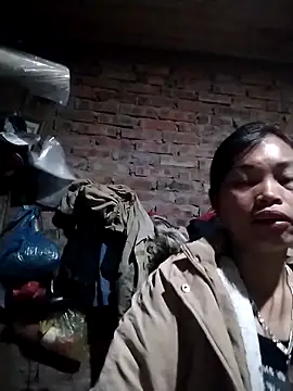   Ngoc20   online show from December 2, 2025, 6:08 am