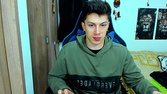 javiersexymann online show from January 5, 2025, 3:32 am