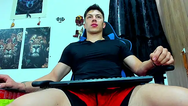 javiersexymann online show from March 11, 2025, 6:19 pm