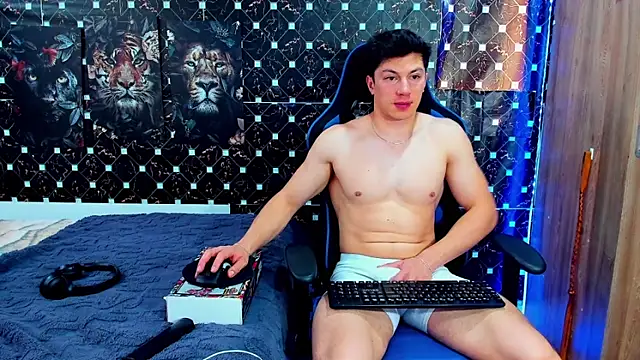 javiersexymann online show from May 26, 2026, 9:11 pm