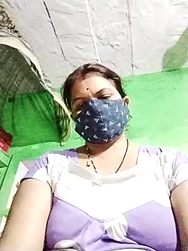 Rajnee33A online show from October 31, 2025, 7:59 pm