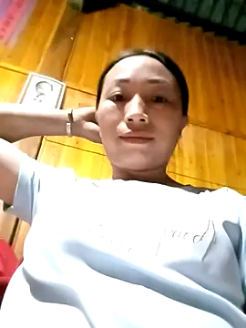 lucybaby00 online show from April 8, 2026, 11:32 am