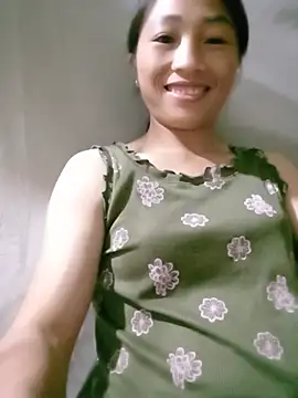 Snapshot of lucybaby00 chatting on July 26, 2026, 11:44 pm lucybaby00 online show from July 26, 2026, 11:44 pm