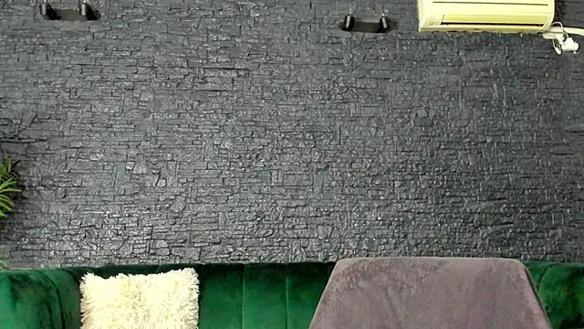 AnneSins online show from October 2, 2025, 6:04 pm