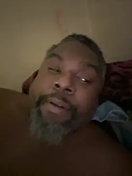 Snapshot of MACBEEZY chatting on July 17, 2026, 1:51 pm MACBEEZY online show from July 17, 2026, 1:51 pm