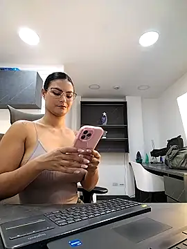 Snapshot of gabysanta_ chatting on October 24, 2025, 1:51 pm gabysanta online show from October 24, 2025, 1:51 pm