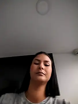 Snapshot of gabysanta_ chatting on October 27, 2025, 1:59 pm gabysanta online show from October 27, 2025, 1:59 pm