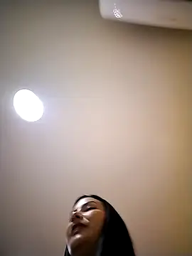 Snapshot of gabysanta_ chatting on November 7, 2025, 1:11 pm gabysanta online show from November 7, 2025, 1:11 pm