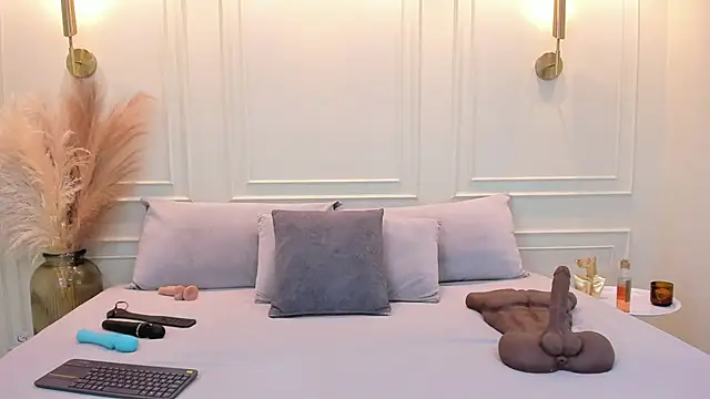 gabysanta  online show from March 27, 2026, 2:28 pm