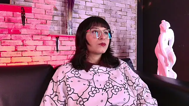 Snapshot of kitty_malach chatting on January 19, 2026, 12:58 am kitty malach online show from January 19, 2026, 12:58 am