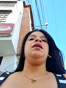 Eiimy pretty online show from September 25, 2025, 8:12 pm