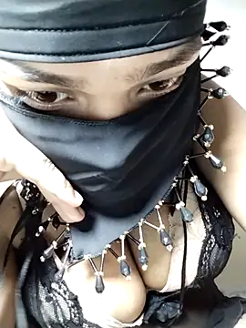 khhlmn online show from September 12, 2025, 4:40 pm