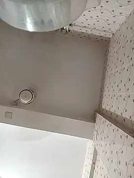 khhlmn online show from October 19, 2025, 3:45 pm