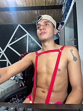 Angel latinboy online show from December 19, 2025, 2:35 pm